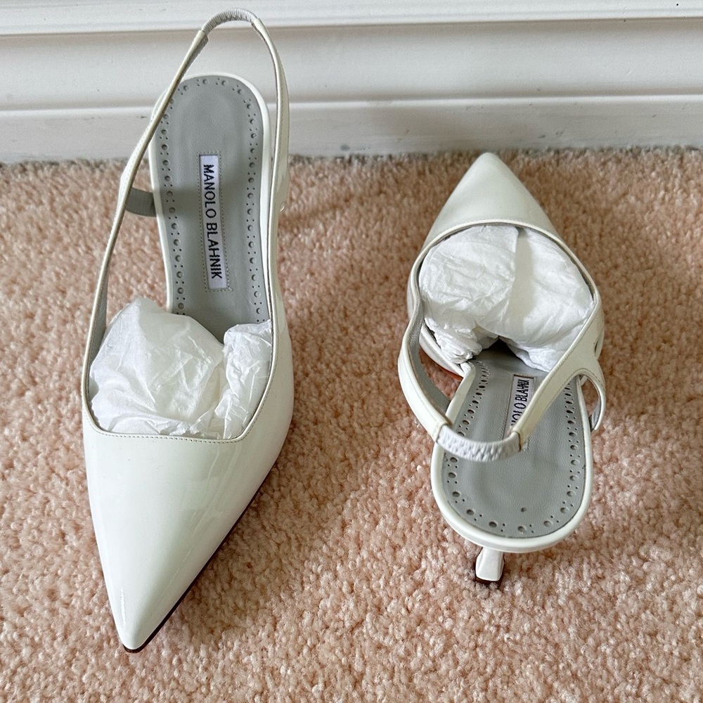 Authentic Manolo Blahnik Slingback Heel
